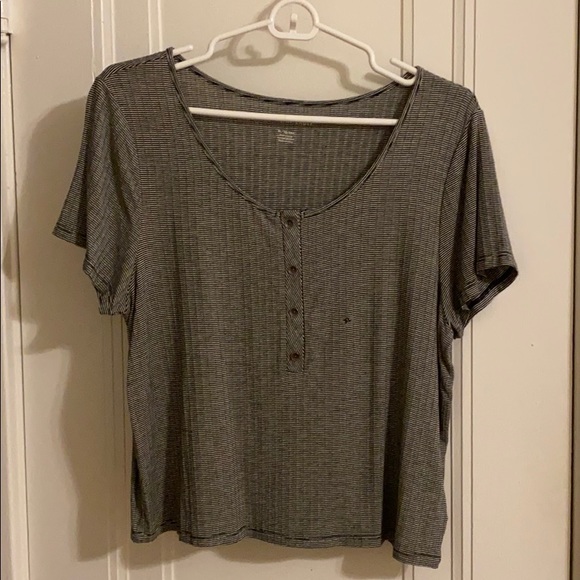 American Eagle Lightweight Crop Top Size XL - Picture 1 of 4